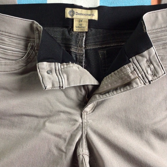 Democracy jeans. - Picture 2 of 4